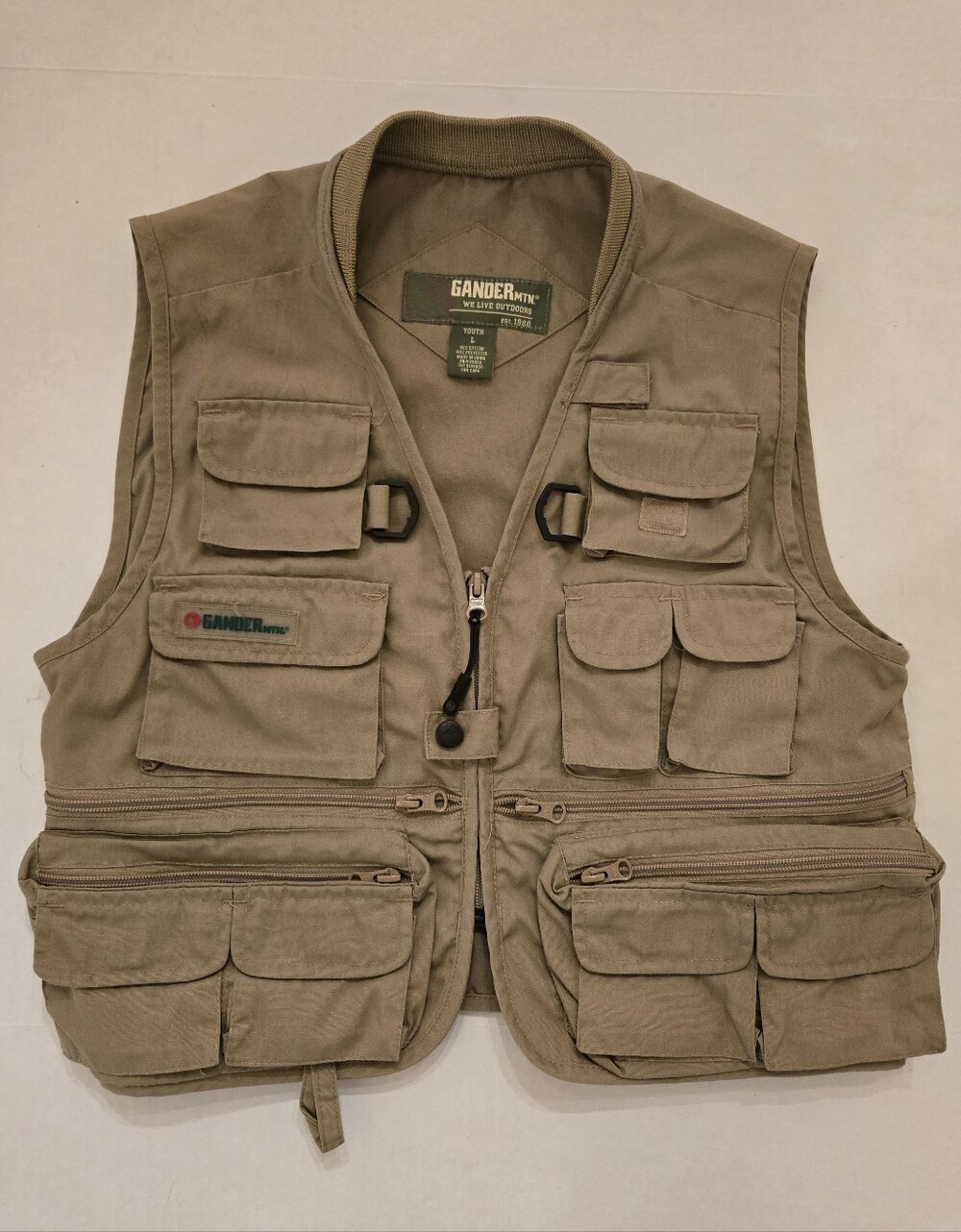 GANDER MOUNTAIN Guide Series Youth Olive Green Multi Pocket Fishing Hunting Vest
